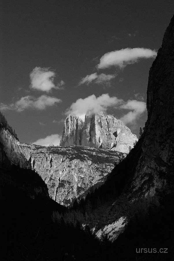 IMGP7423.JPG - Klasicky fotogenické Tre Cime di Lavaredo.