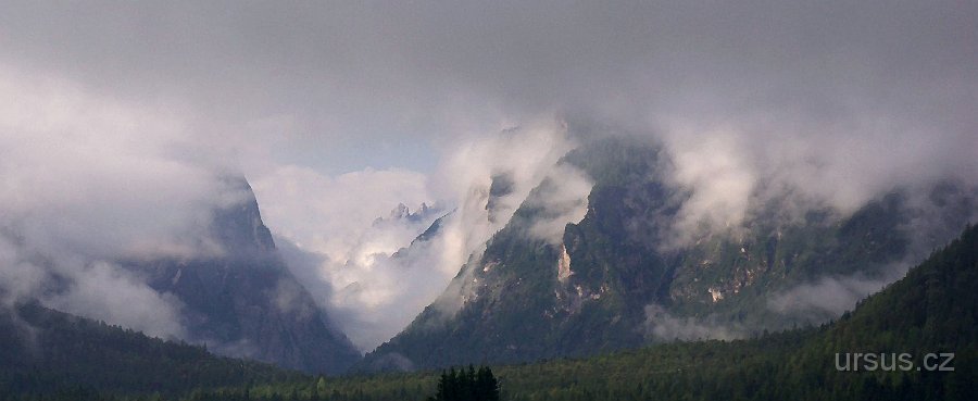 IMGP7489c.jpg - ...a buďte s Bohem Dolomity, přátelé i vy, kteří tam zůstáváte. Snad zase někdy příště!